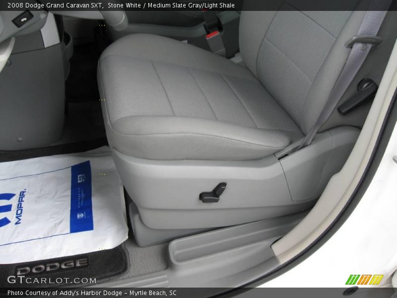 Stone White / Medium Slate Gray/Light Shale 2008 Dodge Grand Caravan SXT