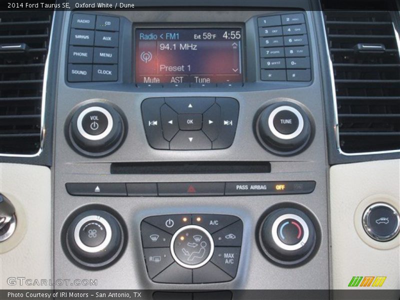 Controls of 2014 Taurus SE