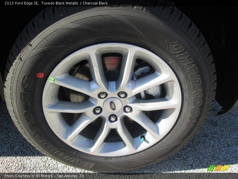 Tuxedo Black Metallic / Charcoal Black 2013 Ford Edge SE
