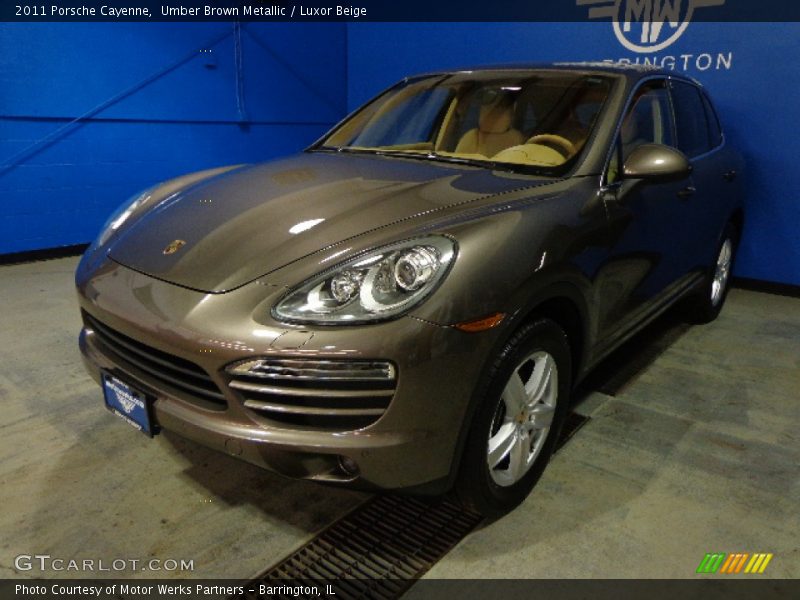 Umber Brown Metallic / Luxor Beige 2011 Porsche Cayenne