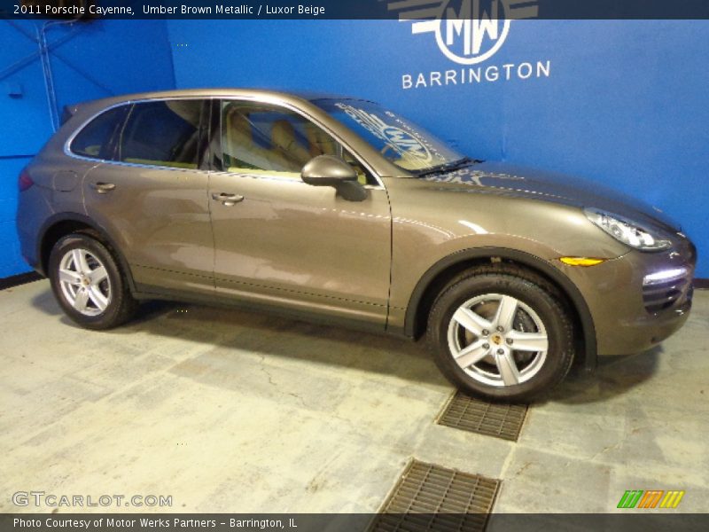 Umber Brown Metallic / Luxor Beige 2011 Porsche Cayenne