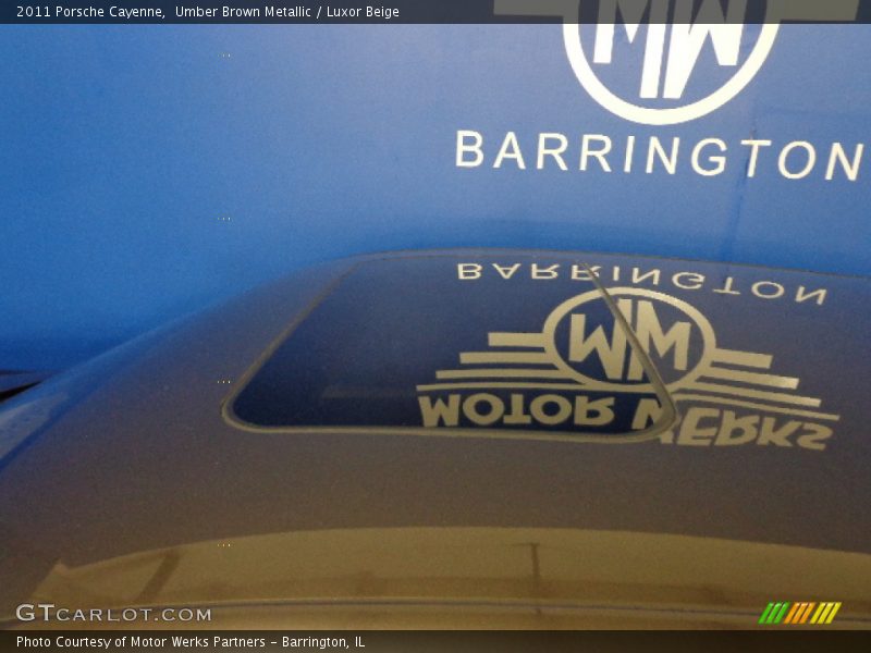 Umber Brown Metallic / Luxor Beige 2011 Porsche Cayenne