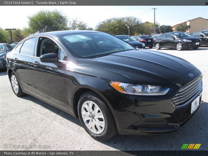 Tuxedo Black / Earth Gray 2014 Ford Fusion S