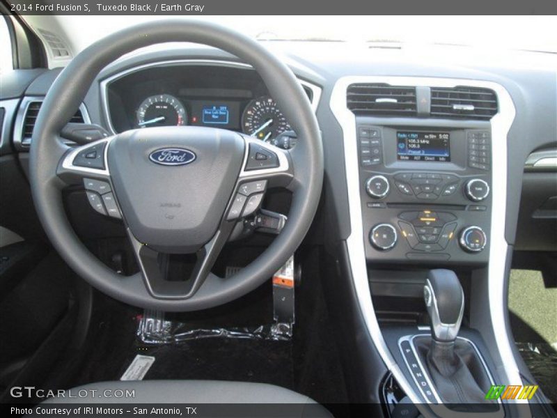 Tuxedo Black / Earth Gray 2014 Ford Fusion S