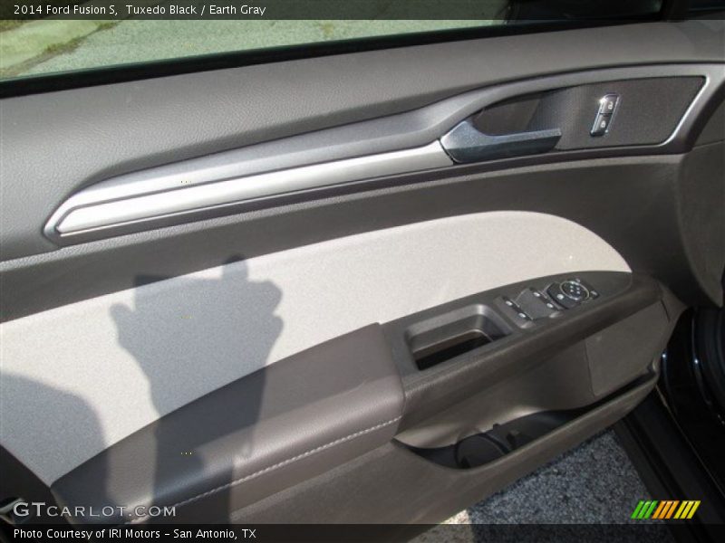 Tuxedo Black / Earth Gray 2014 Ford Fusion S