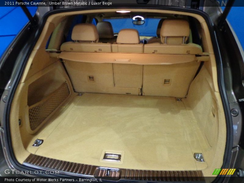 Umber Brown Metallic / Luxor Beige 2011 Porsche Cayenne