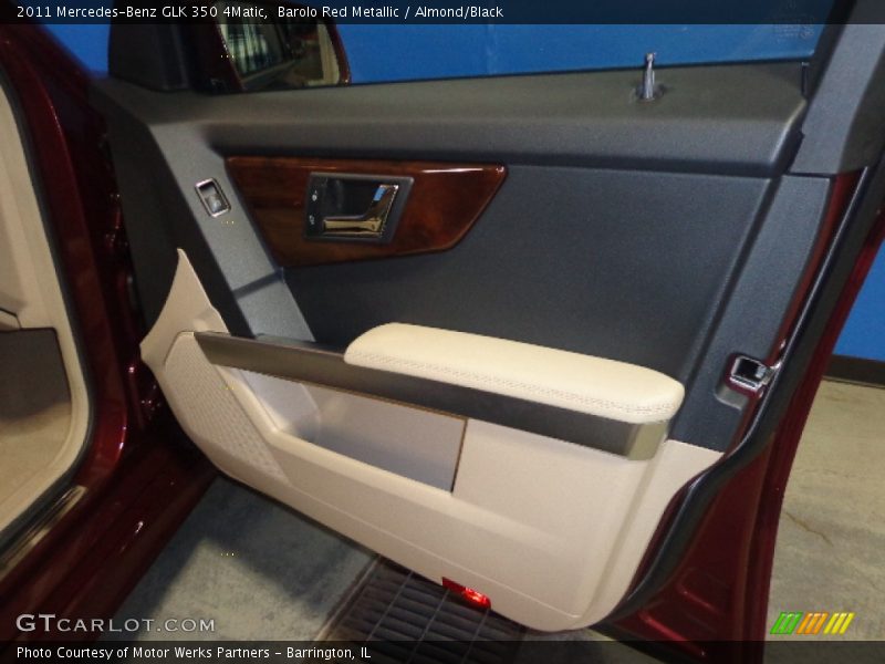 Barolo Red Metallic / Almond/Black 2011 Mercedes-Benz GLK 350 4Matic