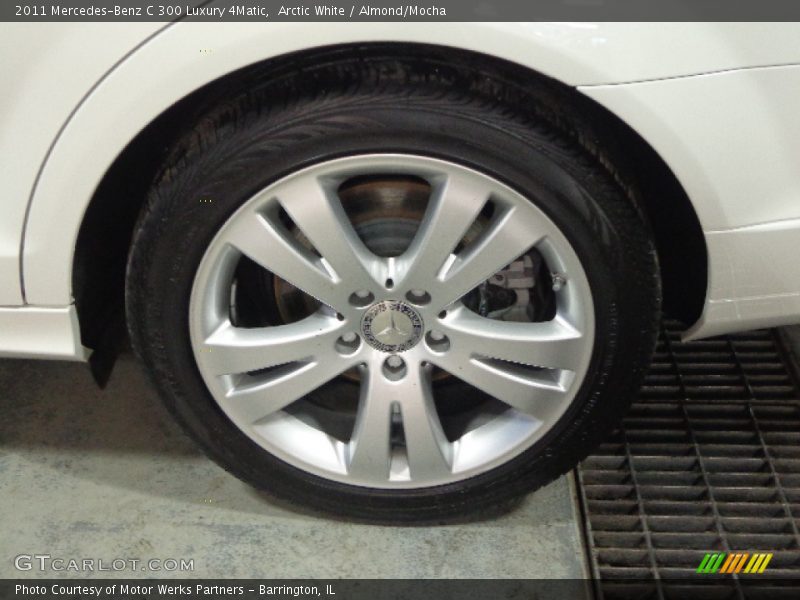 Arctic White / Almond/Mocha 2011 Mercedes-Benz C 300 Luxury 4Matic
