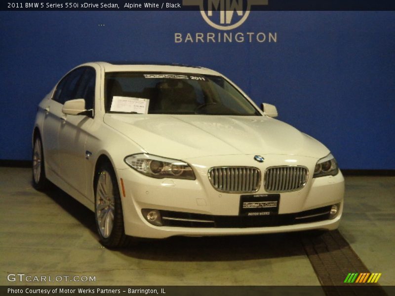 Alpine White / Black 2011 BMW 5 Series 550i xDrive Sedan