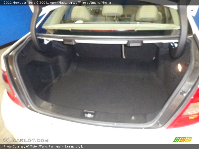 Arctic White / Almond/Mocha 2011 Mercedes-Benz C 300 Luxury 4Matic