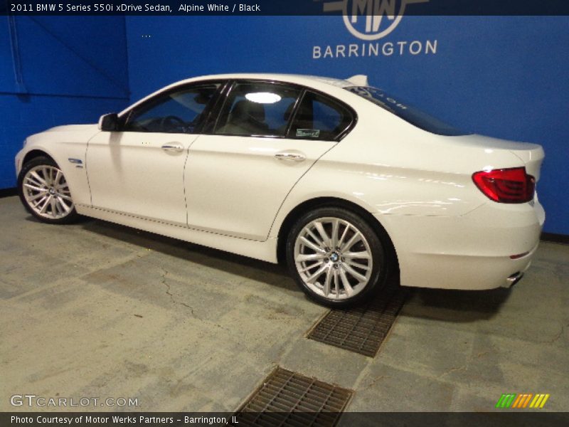 Alpine White / Black 2011 BMW 5 Series 550i xDrive Sedan