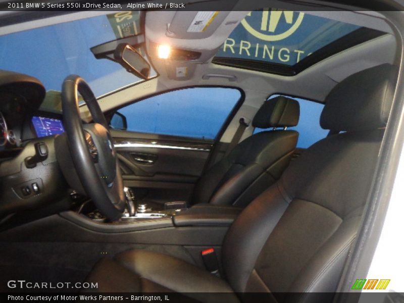 Alpine White / Black 2011 BMW 5 Series 550i xDrive Sedan