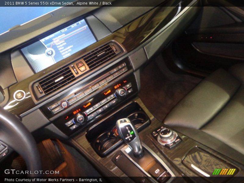 Alpine White / Black 2011 BMW 5 Series 550i xDrive Sedan