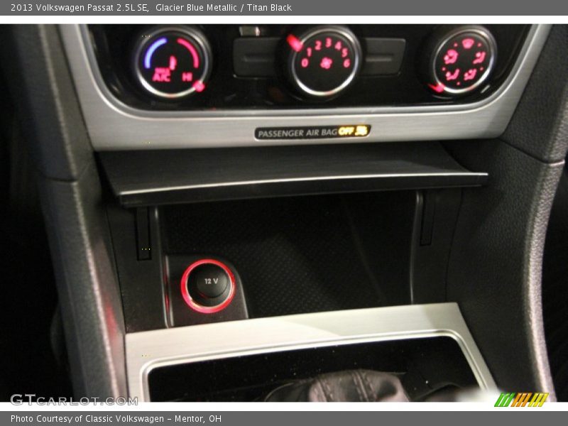 Glacier Blue Metallic / Titan Black 2013 Volkswagen Passat 2.5L SE