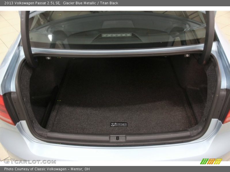 Glacier Blue Metallic / Titan Black 2013 Volkswagen Passat 2.5L SE
