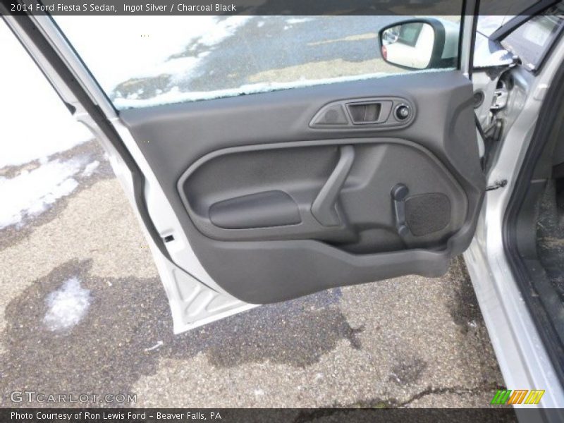 Ingot Silver / Charcoal Black 2014 Ford Fiesta S Sedan