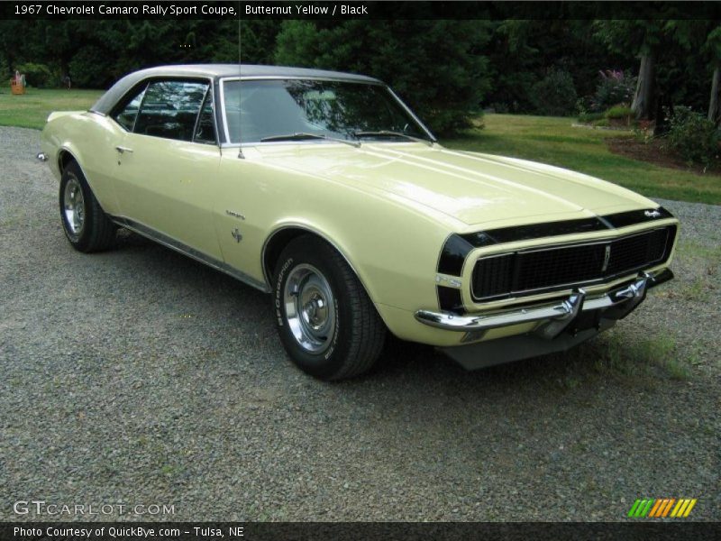 Front 3/4 View of 1967 Camaro Rally Sport Coupe