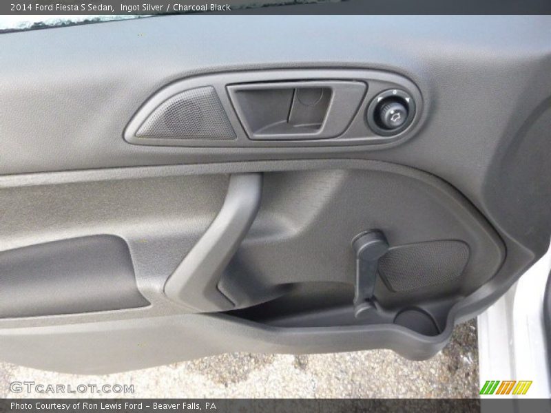 Ingot Silver / Charcoal Black 2014 Ford Fiesta S Sedan