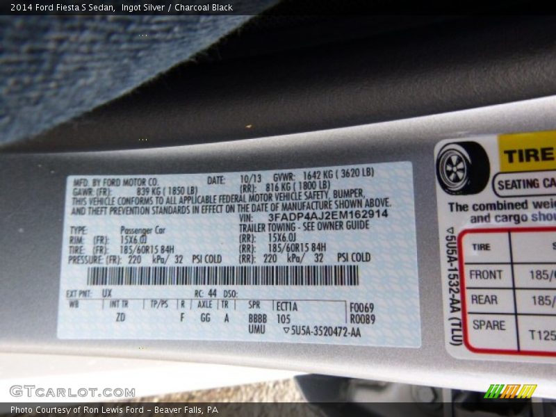 Ingot Silver / Charcoal Black 2014 Ford Fiesta S Sedan