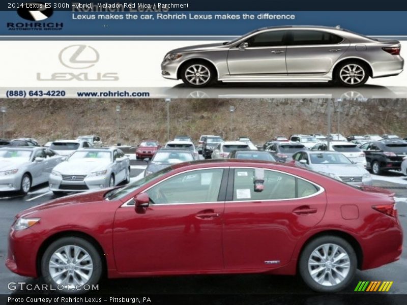 Matador Red Mica / Parchment 2014 Lexus ES 300h Hybrid