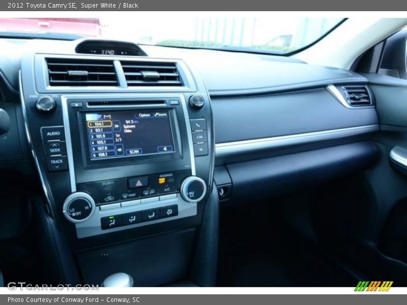 Super White / Black 2012 Toyota Camry SE