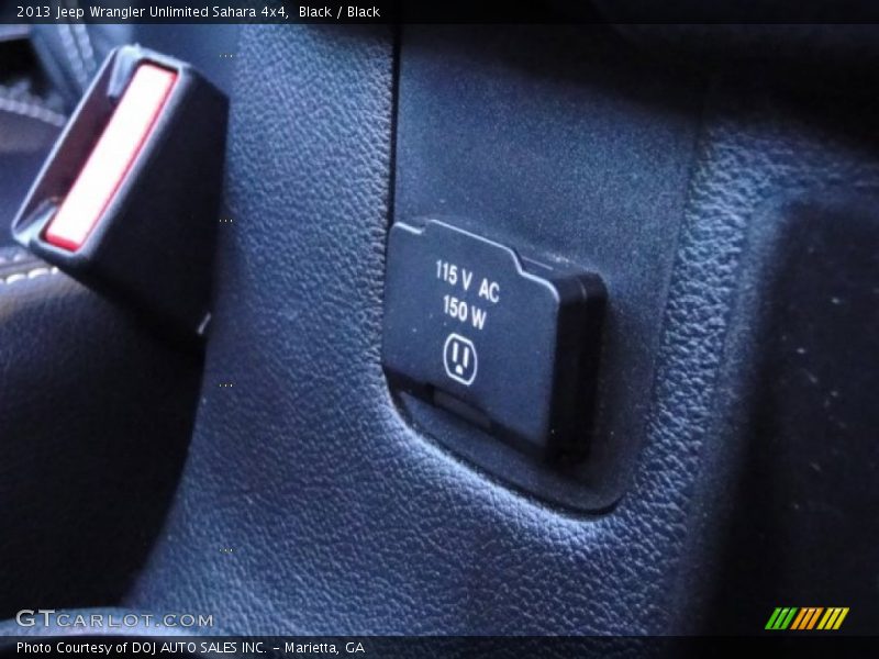 Black / Black 2013 Jeep Wrangler Unlimited Sahara 4x4