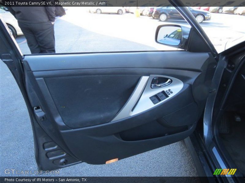 Magnetic Gray Metallic / Ash 2011 Toyota Camry SE V6