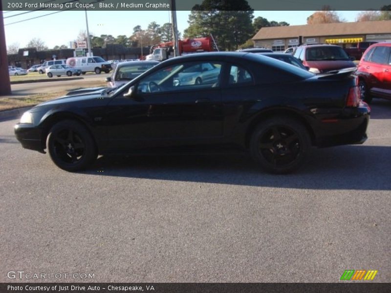 Black / Medium Graphite 2002 Ford Mustang GT Coupe