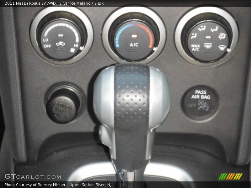 Silver Ice Metallic / Black 2011 Nissan Rogue SV AWD
