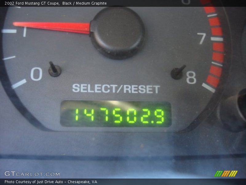 Black / Medium Graphite 2002 Ford Mustang GT Coupe