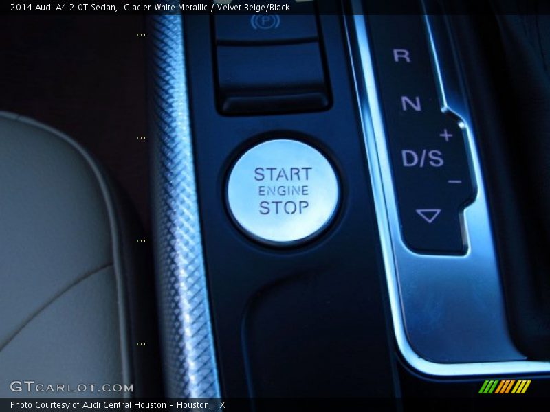 Glacier White Metallic / Velvet Beige/Black 2014 Audi A4 2.0T Sedan