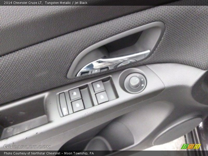 Tungsten Metallic / Jet Black 2014 Chevrolet Cruze LT
