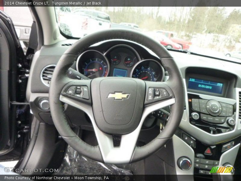 Tungsten Metallic / Jet Black 2014 Chevrolet Cruze LT