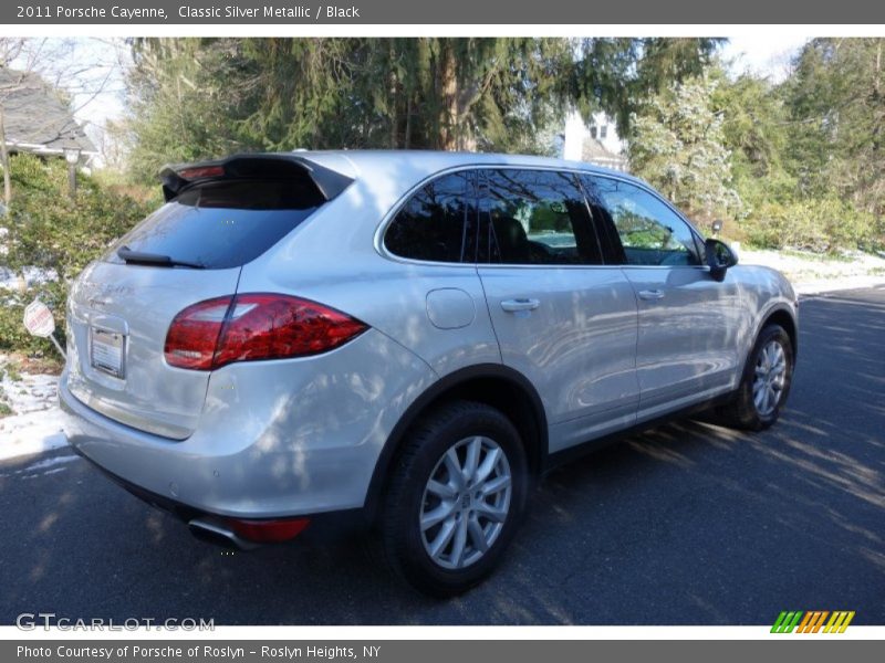 Classic Silver Metallic / Black 2011 Porsche Cayenne