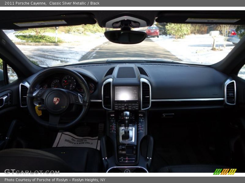 Classic Silver Metallic / Black 2011 Porsche Cayenne