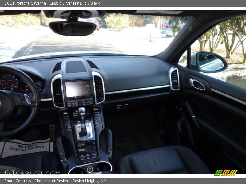 Classic Silver Metallic / Black 2011 Porsche Cayenne