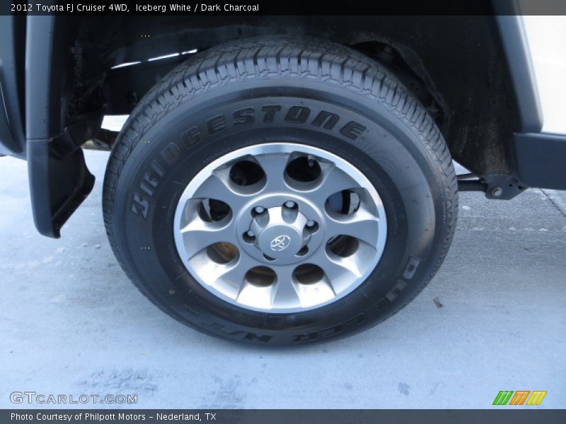 Iceberg White / Dark Charcoal 2012 Toyota FJ Cruiser 4WD