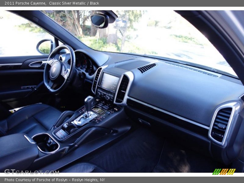 Classic Silver Metallic / Black 2011 Porsche Cayenne