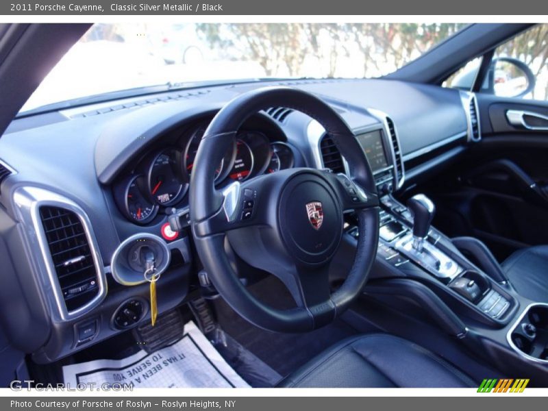 Classic Silver Metallic / Black 2011 Porsche Cayenne