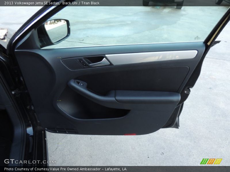 Black Uni / Titan Black 2013 Volkswagen Jetta SE Sedan