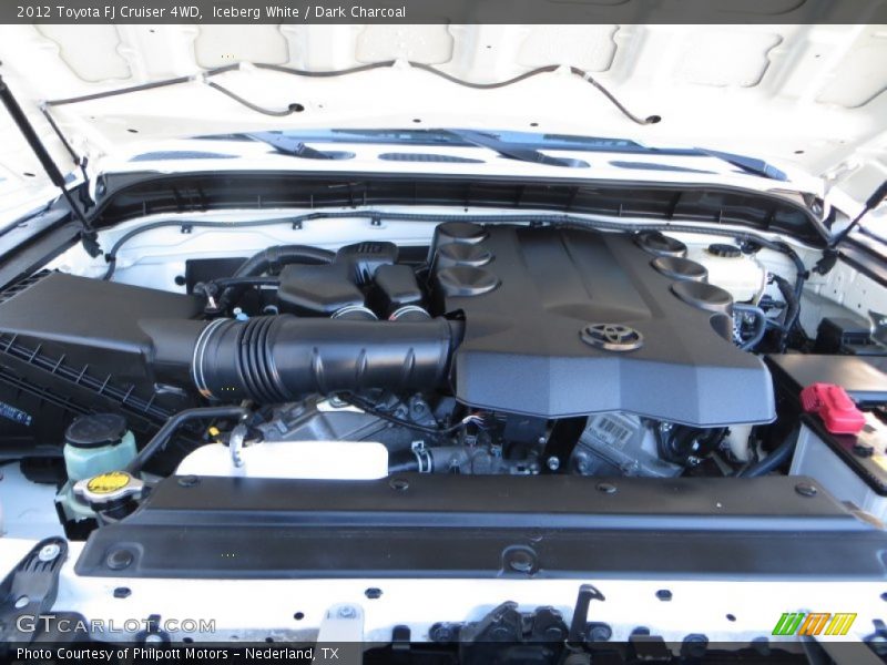 Iceberg White / Dark Charcoal 2012 Toyota FJ Cruiser 4WD