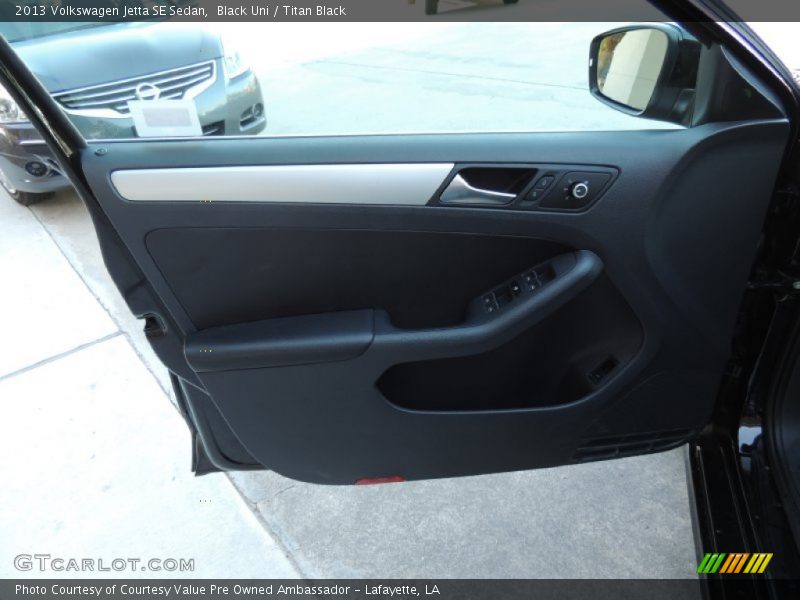 Black Uni / Titan Black 2013 Volkswagen Jetta SE Sedan