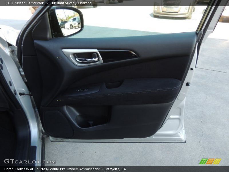 Brilliant Silver / Charcoal 2013 Nissan Pathfinder SV