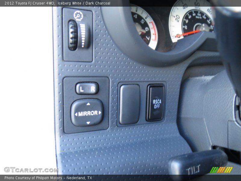 Iceberg White / Dark Charcoal 2012 Toyota FJ Cruiser 4WD