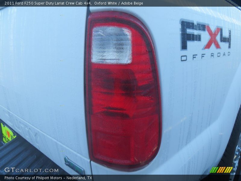 Oxford White / Adobe Beige 2011 Ford F250 Super Duty Lariat Crew Cab 4x4