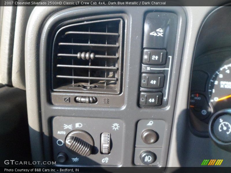 Dark Blue Metallic / Dark Charcoal 2007 Chevrolet Silverado 2500HD Classic LT Crew Cab 4x4