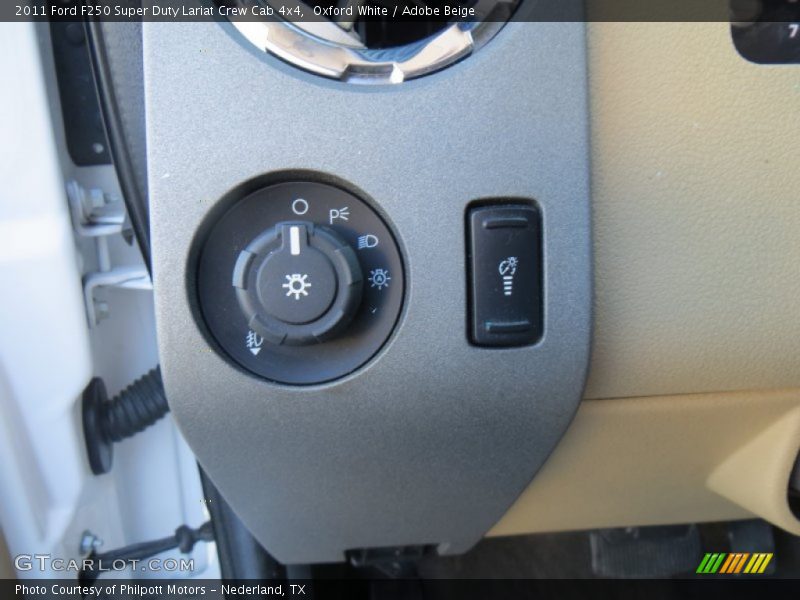 Oxford White / Adobe Beige 2011 Ford F250 Super Duty Lariat Crew Cab 4x4