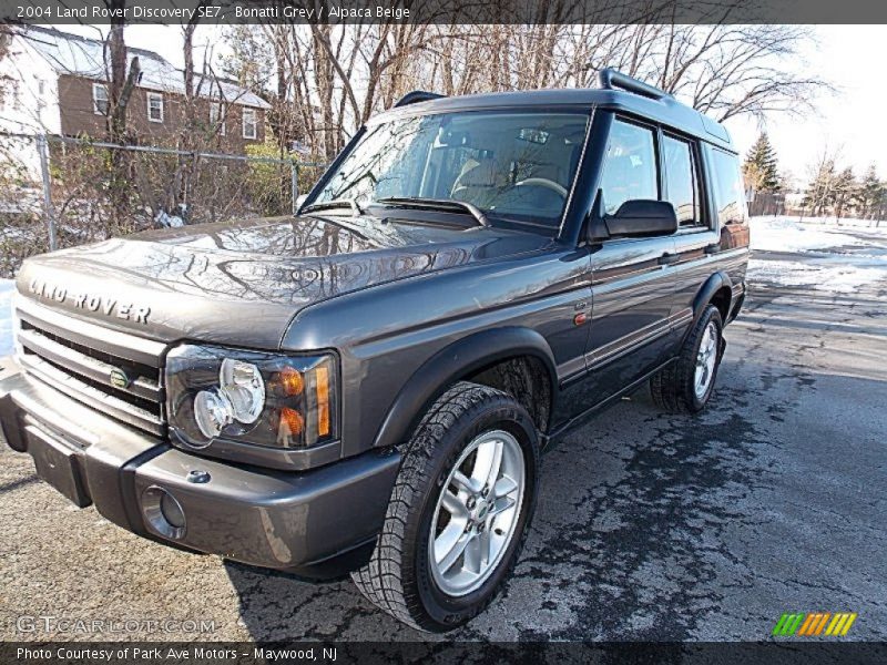 Bonatti Grey / Alpaca Beige 2004 Land Rover Discovery SE7