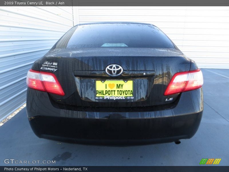 Black / Ash 2009 Toyota Camry LE