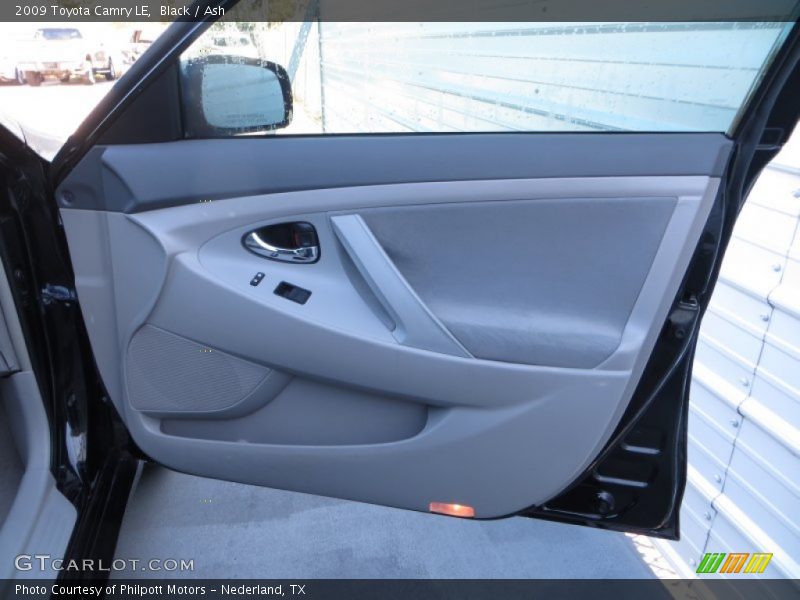 Black / Ash 2009 Toyota Camry LE